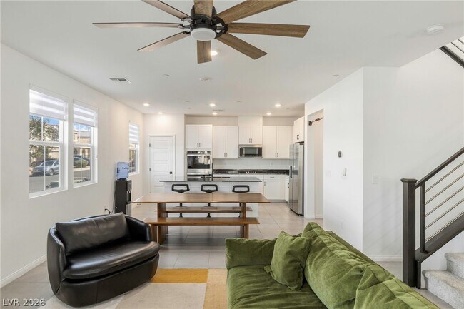 Building Photo - 2601 Ercolano St