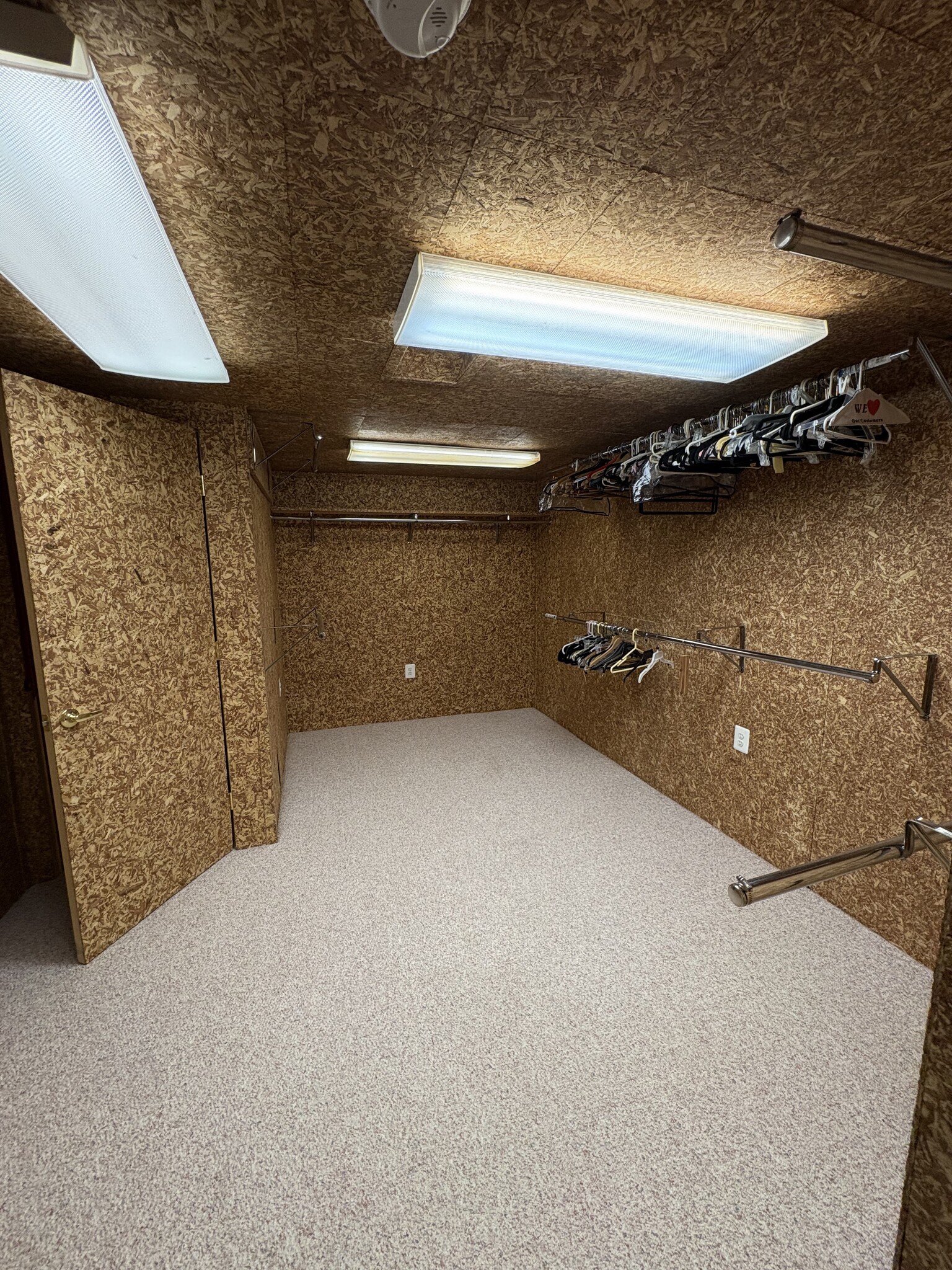 Building Photo - 950 Nathaniel Trl