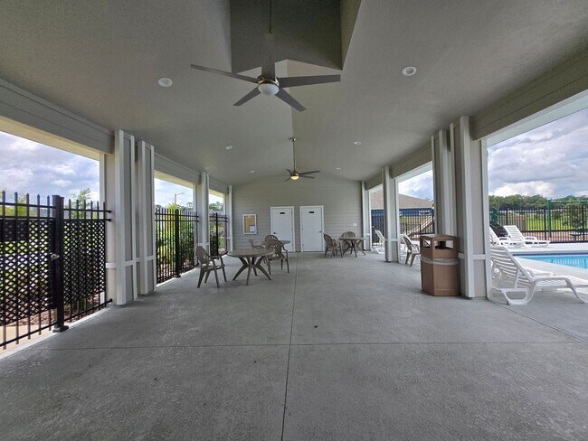 Building Photo - Beautiful 3-Bedroom, 2.5 Bath Home in Desi...