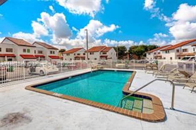 Building Photo - 6231 SW 138th Ct