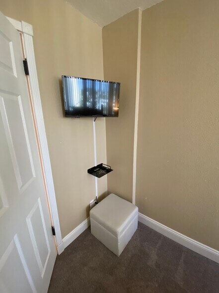 Building Photo - 1401 S Federal Hwy