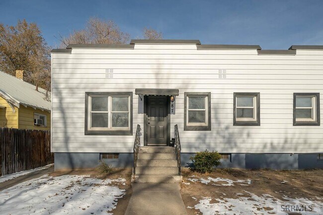 Building Photo - 187 3rd St