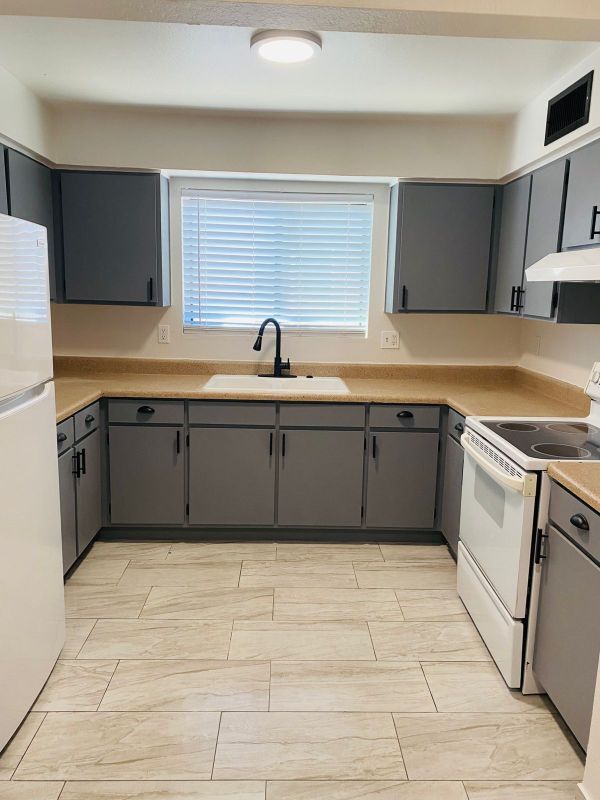 Building Photo - 5735 S Morris Blvd