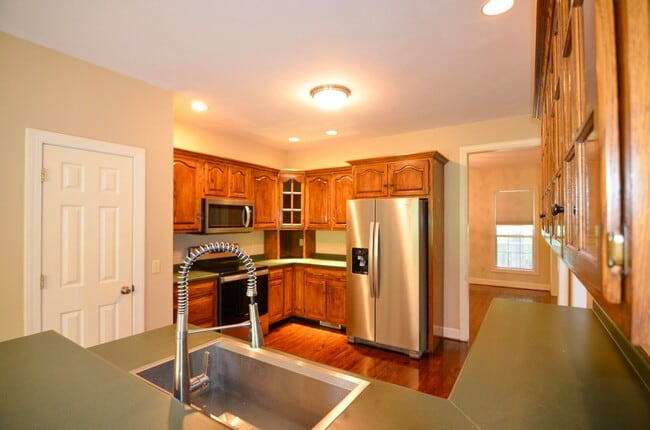 Building Photo - 205 Hidden Trace Dr