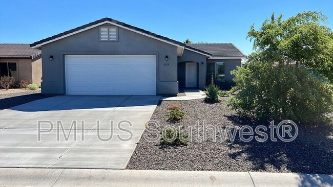 Building Photo - 5018 S Rosemary Dr