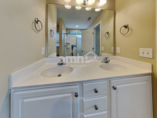 Building Photo - 407 Windham Court