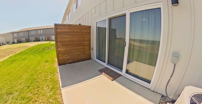 Building Photo - NEW BUILD + GREAT LOCATION + Attached Garage + Patio + Pet Friendly! Available Now!