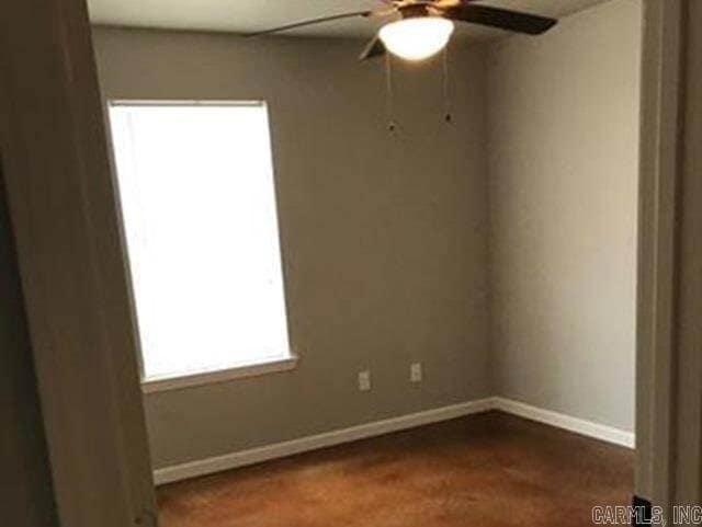 Building Photo - 1 Lark Pl