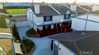 Building Photo - 4229 W Rosecrans Ave