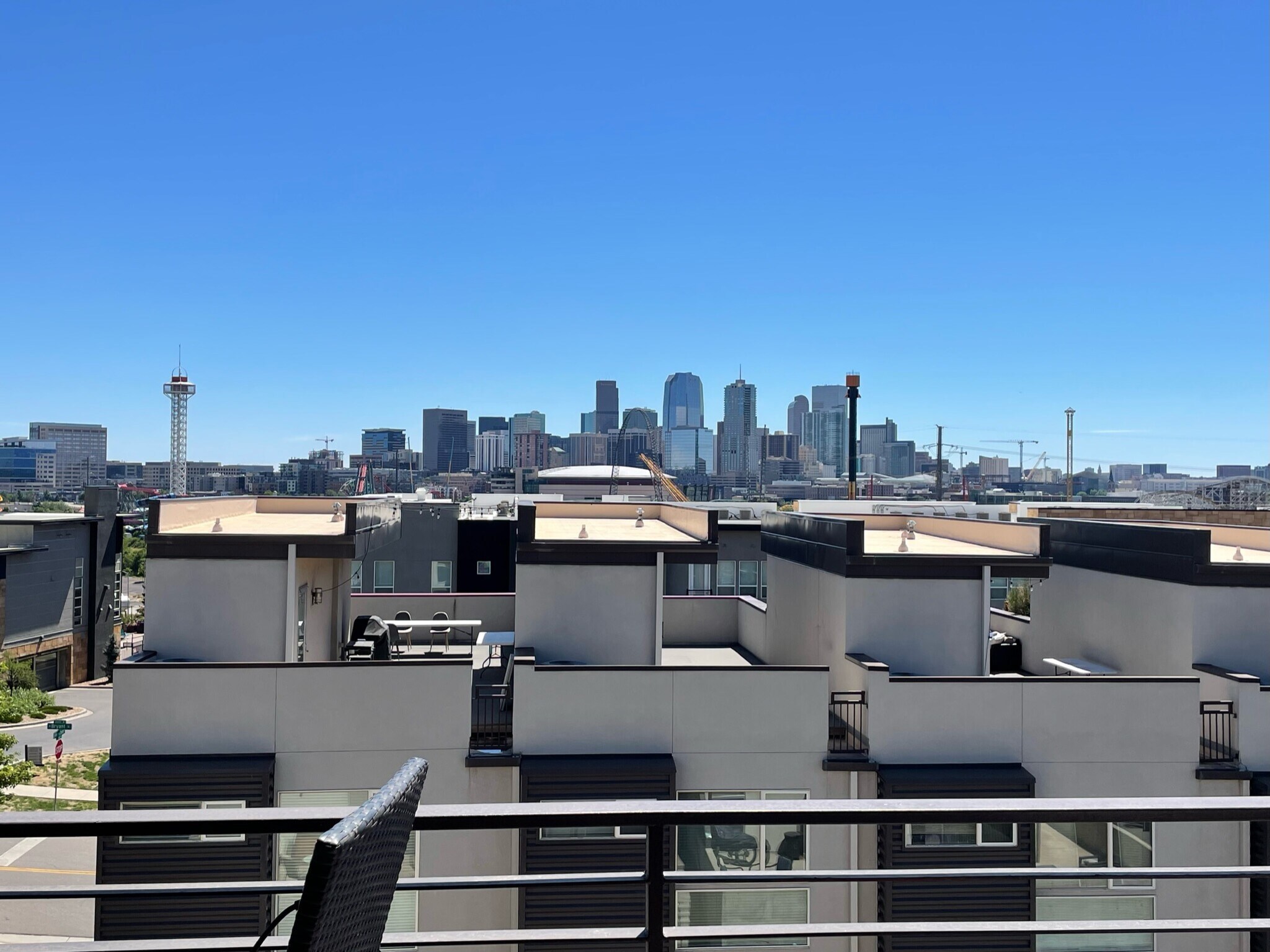 Building Photo - 2650 W Front Vw Crescent Dr