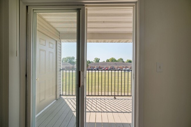 Building Photo - 5 Minutes To Wabash College******1 Bedroom******Best Living In Crawfordsville