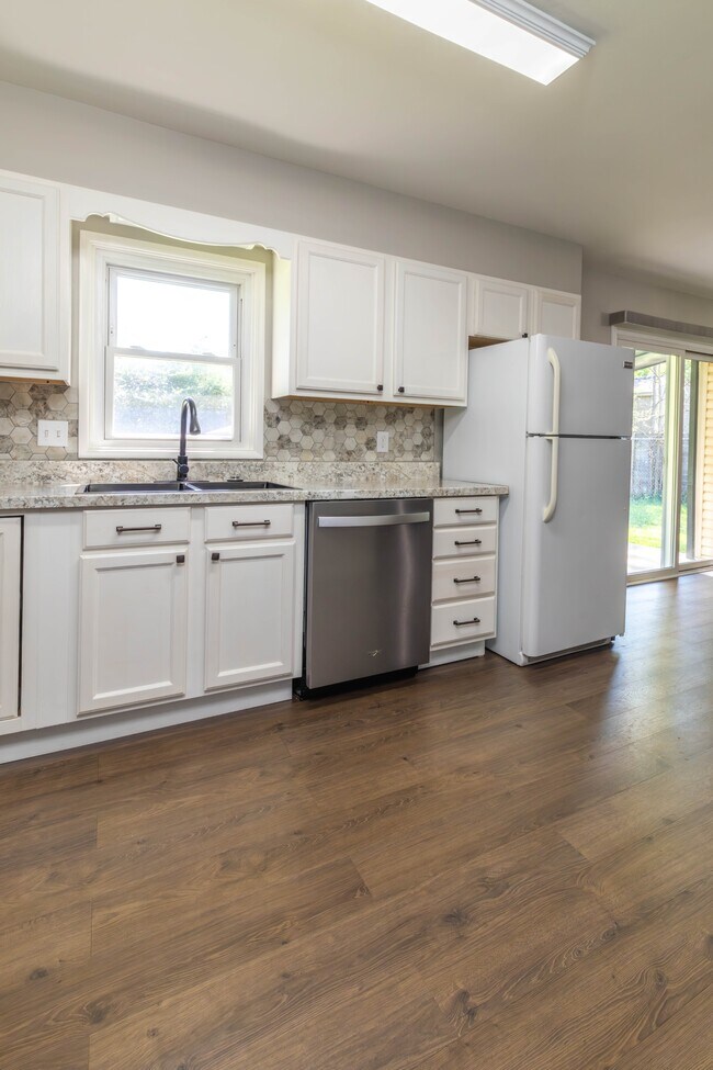 Building Photo - 4821 Gettysburg Rd