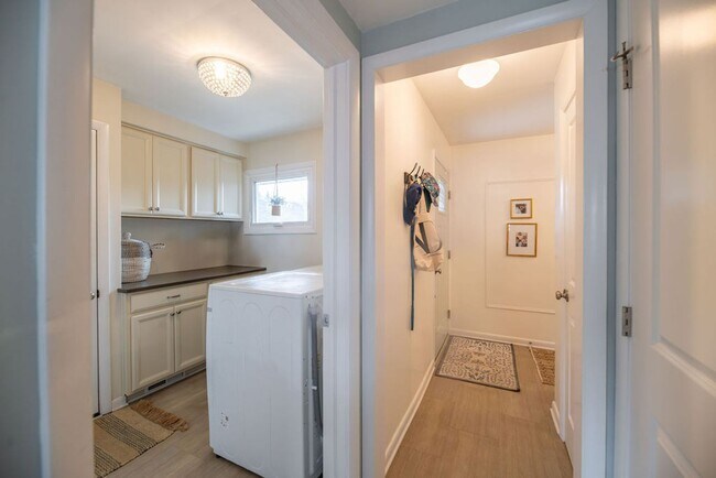 Building Photo - Updated Beachwood Ranch with Stunning Kitchen & Expansive Living Spaces