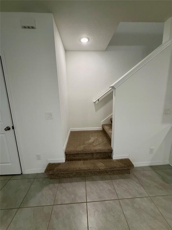Building Photo - 614 Cheval Ln