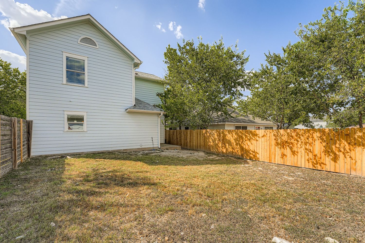 Fenced in backyard - 7207 Bethune