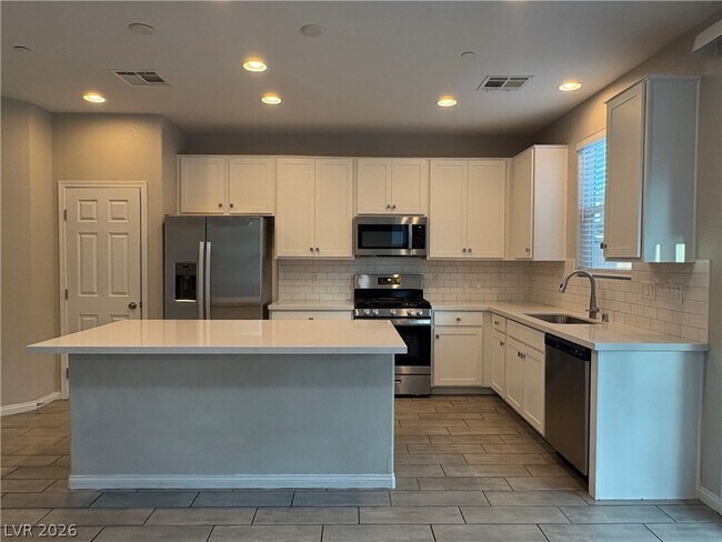 Building Photo - 6583 Dove Pt Pl