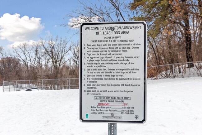 Building Photo - 439 Arlington Ave E