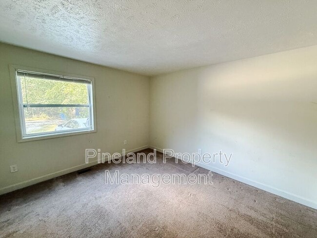 Building Photo - 2740 George Owen Rd