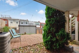 Building Photo - 4715 Piney Branch Rd NW