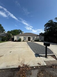 Building Photo - 11622 Moonmist Dr