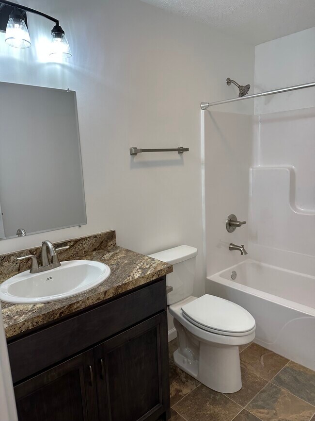 Building Photo - 5824 Norcroft Dr