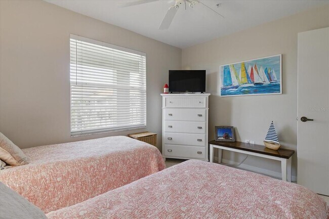 Building Photo - 9320 Clubside Cir