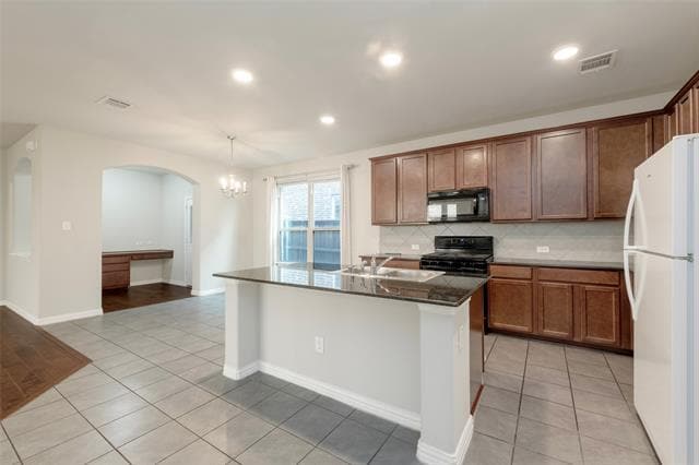 Building Photo - 2040 Barx Dr