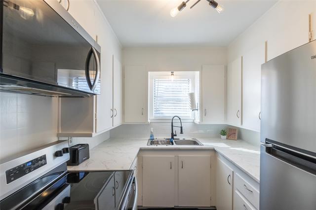 Building Photo - 750 E N 14th St