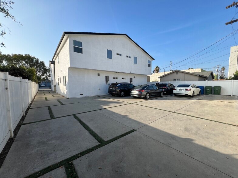 Building Photo - 6734 Irvine Ave