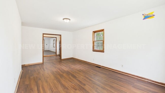 Building Photo - 4704 SW 101st Terrace