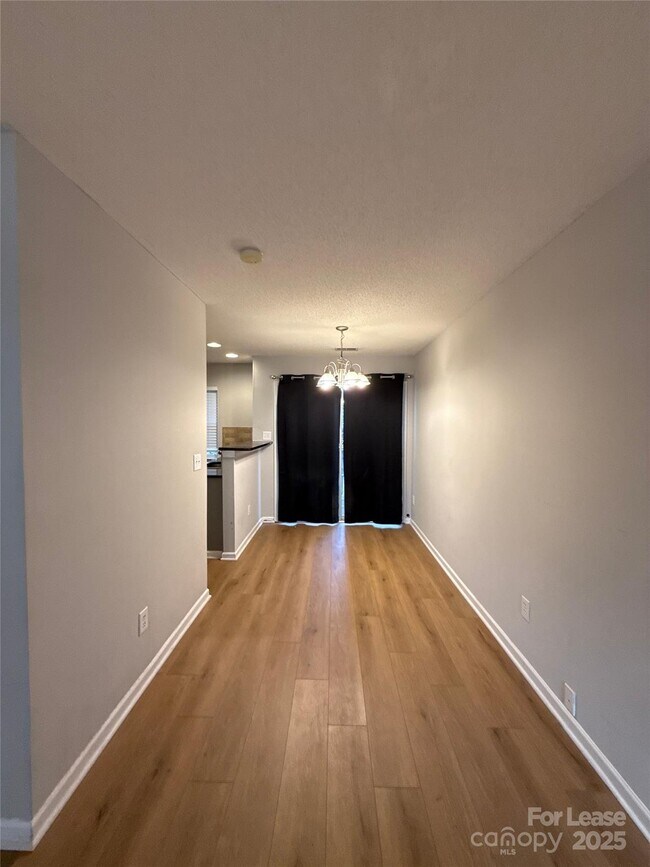 Building Photo - 1825 Birch Heights Ct