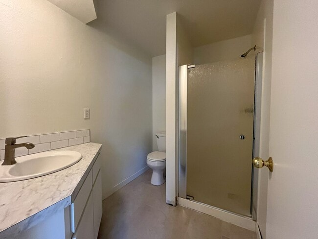 Building Photo - Full of Light—Your Next Home Awaits!