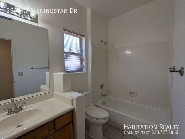 Building Photo - 2944 W Shiningstar Dr