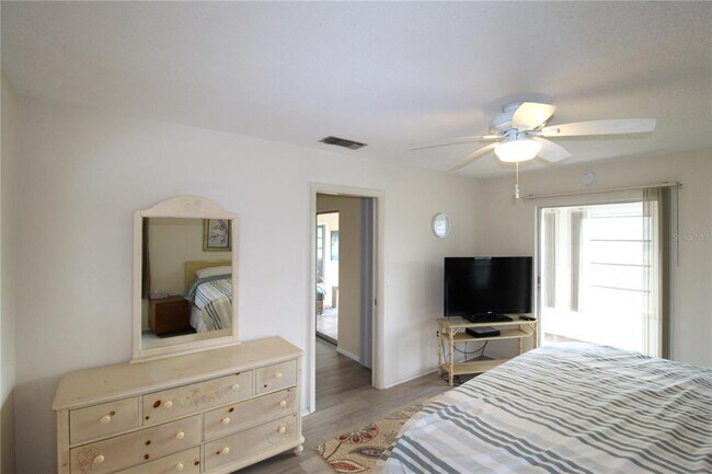 Building Photo - 2332 Bal Harbour Dr