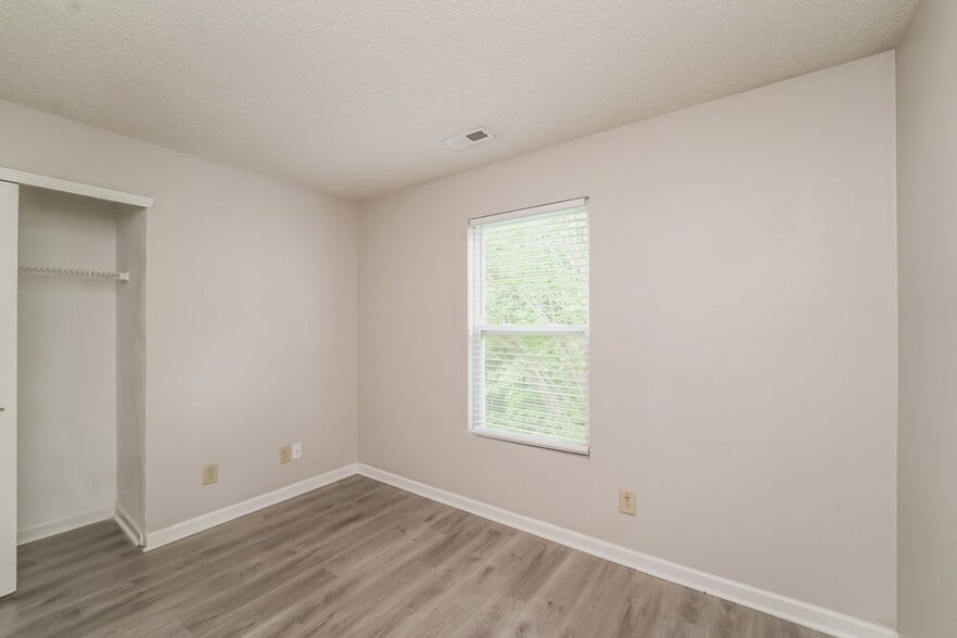 Building Photo - 1231 Willow Bridge Ct