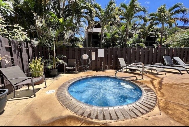 Building Photo - Spacious 2BR/2BA Condo with Garden View – Steps from the Ocean