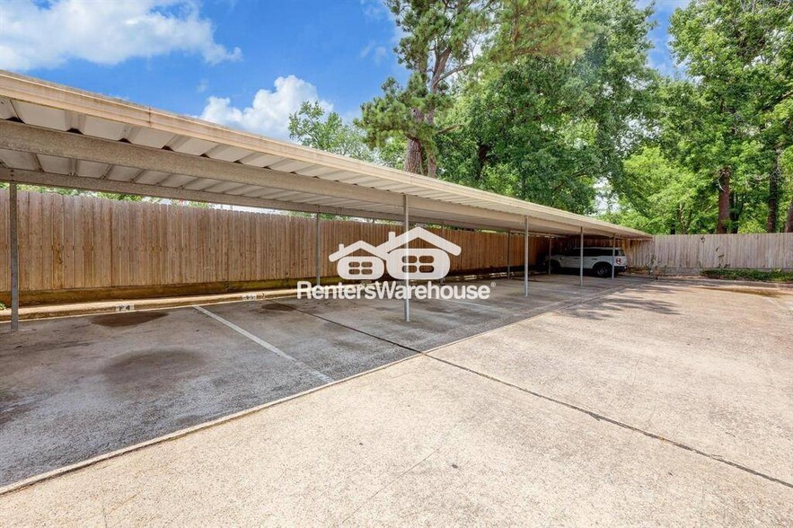 Building Photo - 1311 Antoine Dr