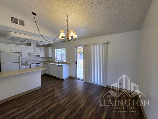 Building Photo - Charming 3BD, 1BA, Home with Modern Upgrades in Antelope, CA
