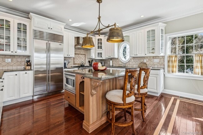 Building Photo - 23 Meadow Ln