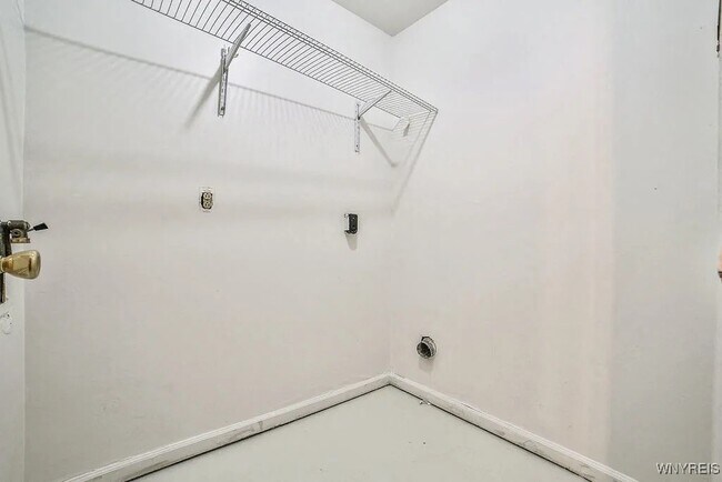 Building Photo - 116 Chestnut Ridge Ln