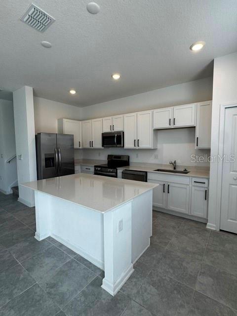 Building Photo - 2500 Skyline Lp