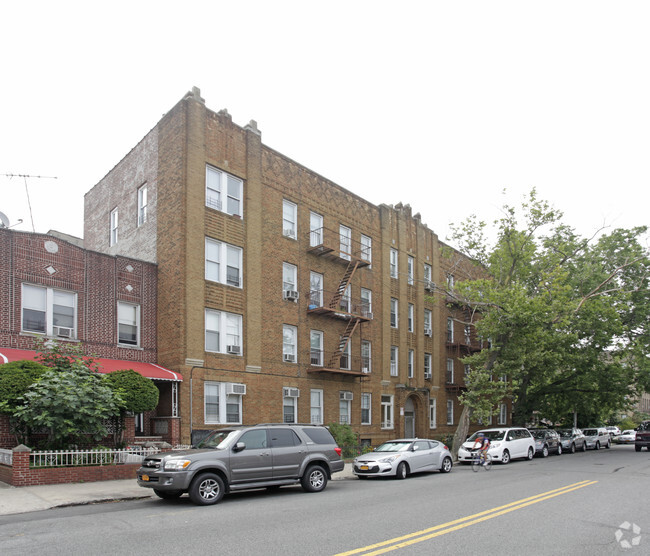 Primary Photo - 1479 Dahill Rd