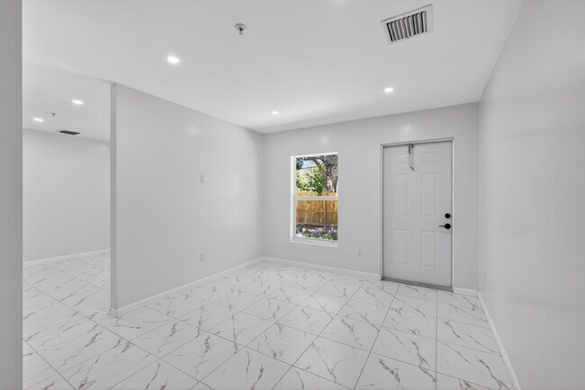 Building Photo - 3255 Avenue J