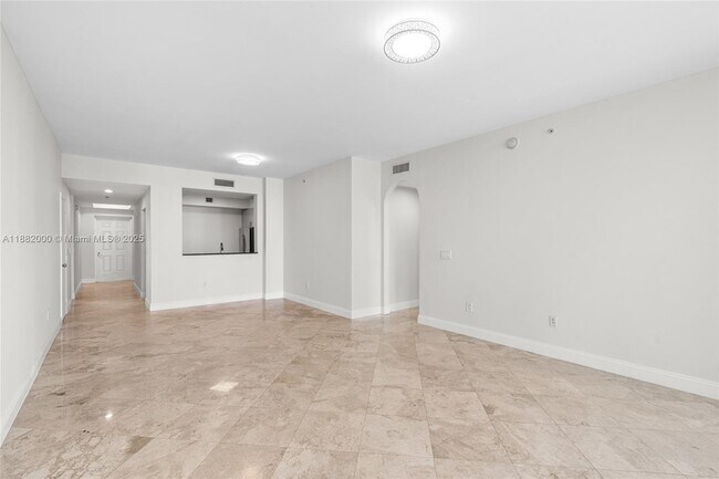 Building Photo - 3340 NE 190th St