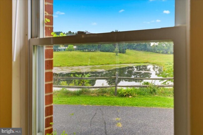 Building Photo - 3044 N Frederick Pike
