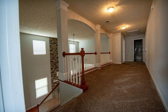 Building Photo - Fantastic Home Available for Rent Today!