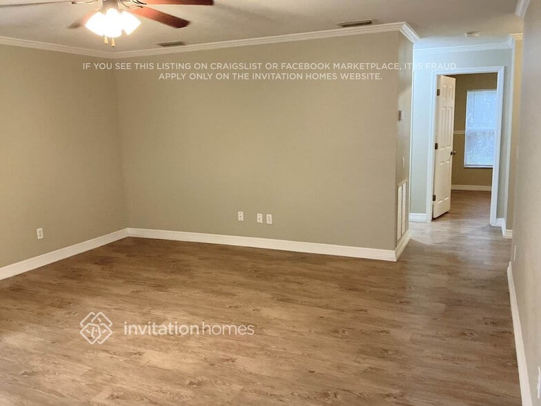 Building Photo - 1065 Guild St