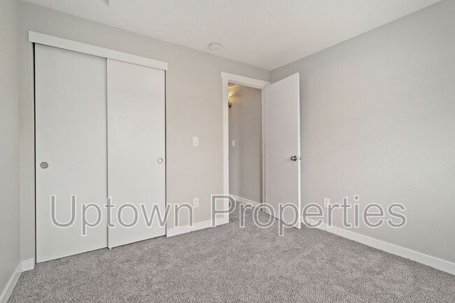 Building Photo - 14186 SE Summerfield Loop