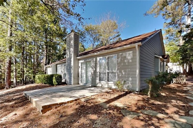 Building Photo - 3472 Erin Glen NW