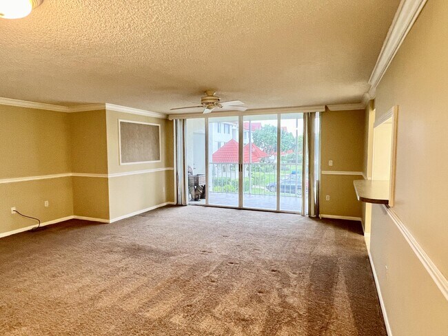 Building Photo - 104 Half Moon Cir